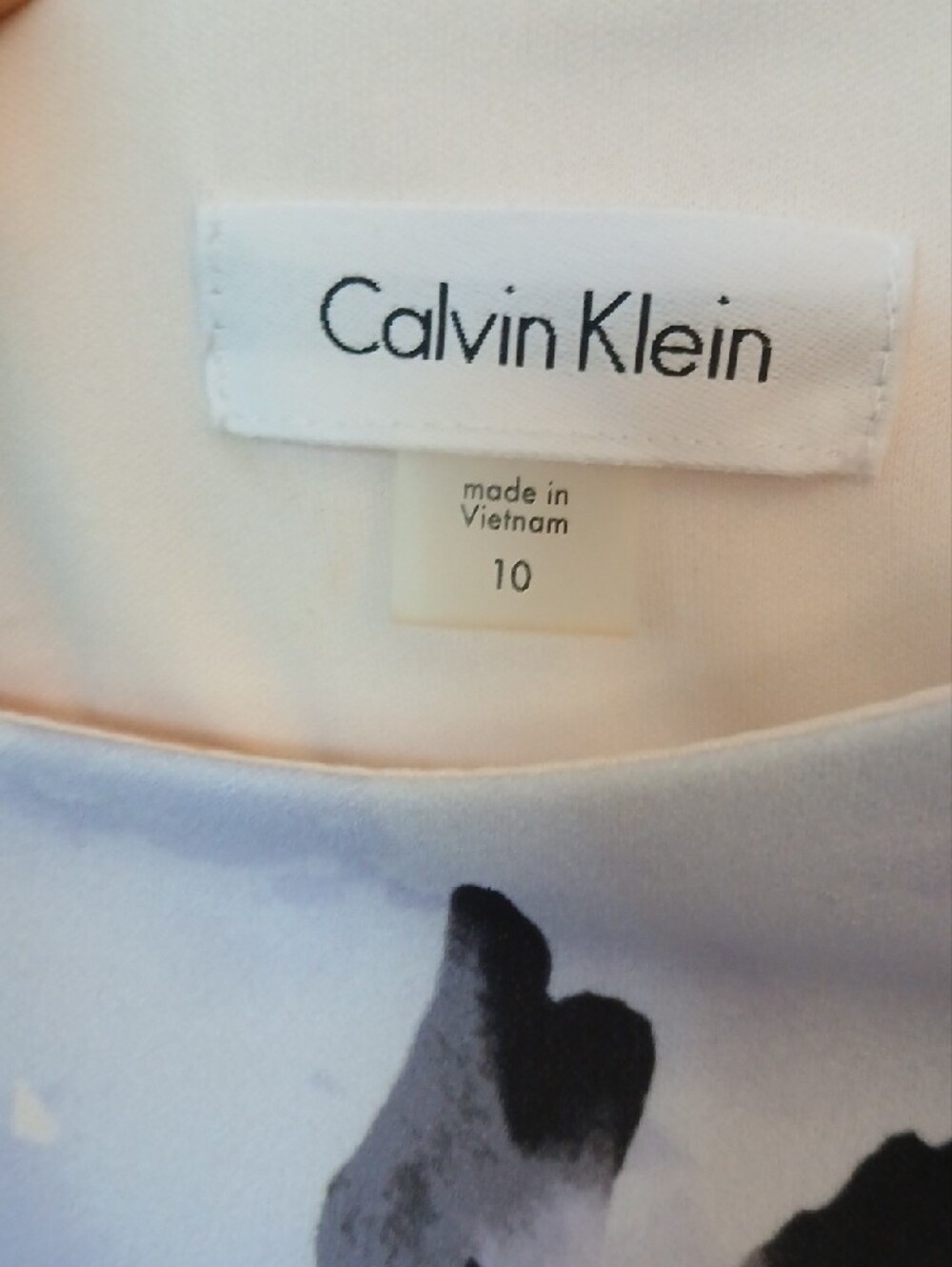 NWT Calvin Klein Lilac and Black Floral Bell-Sleeve Sheath Dress - Picture 4 of 4